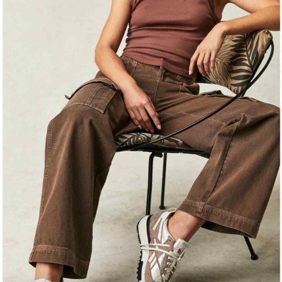 Free People Denim - Free People Judd Carpenter Cargo Baggy Jeans in Bison Brown